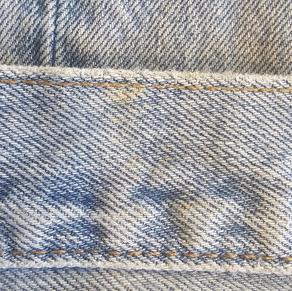Leviās 501 Skinny Jeans Distressed Light Wash Button Fly W26 L28 - Picture 4 of 8
